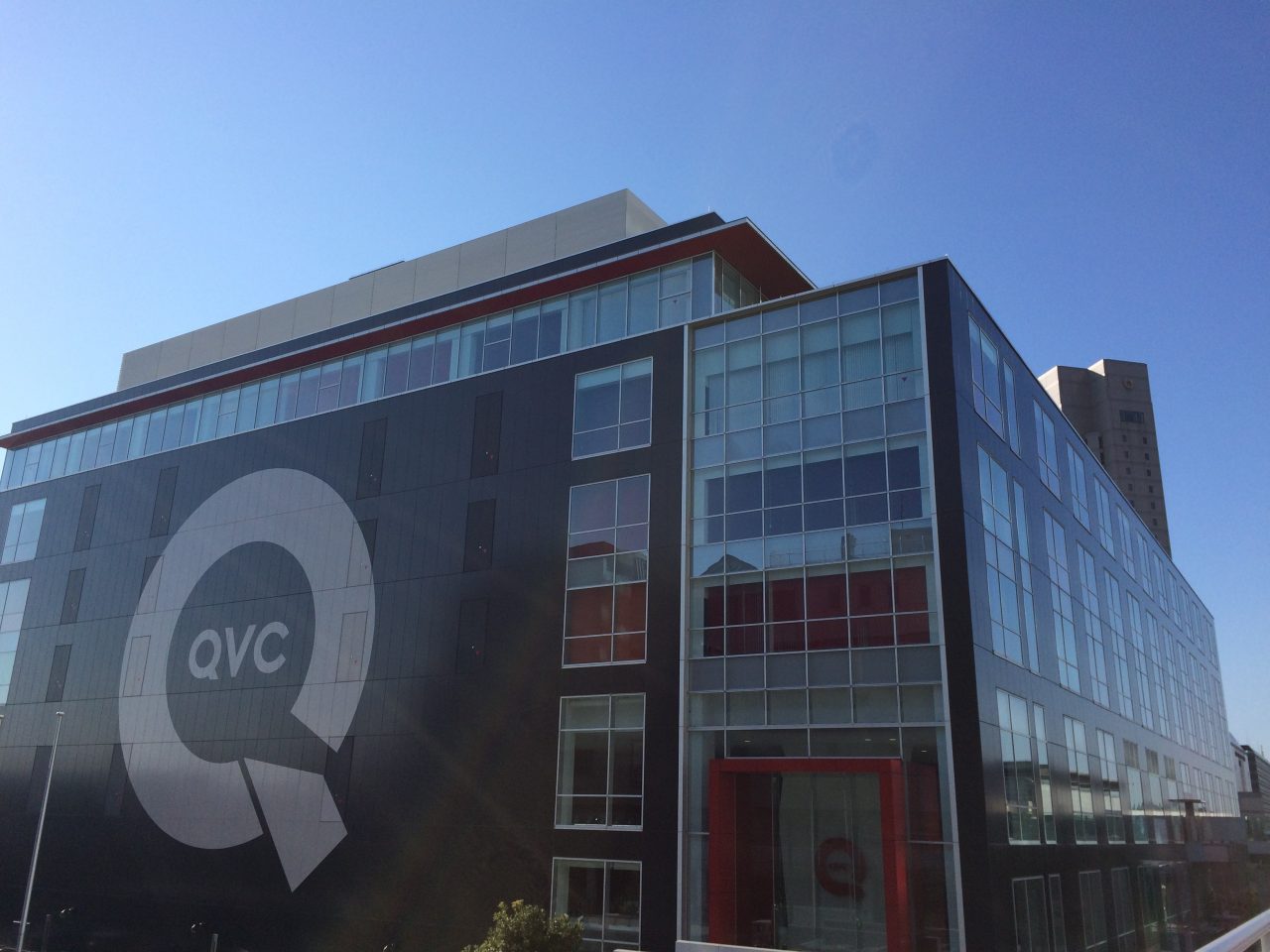 QVCジャパン本社ビルの写真
