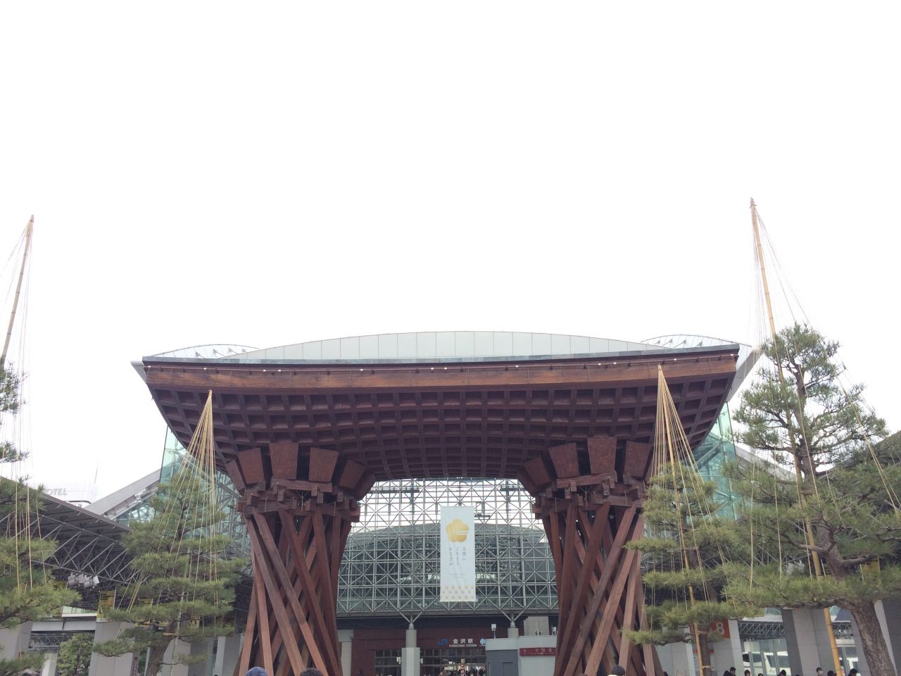 金沢駅の鼓門6の写真